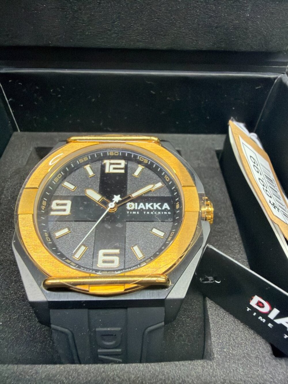 Diakka Time Tracking Black Dial Gold Bezel Mens Watch New in Box